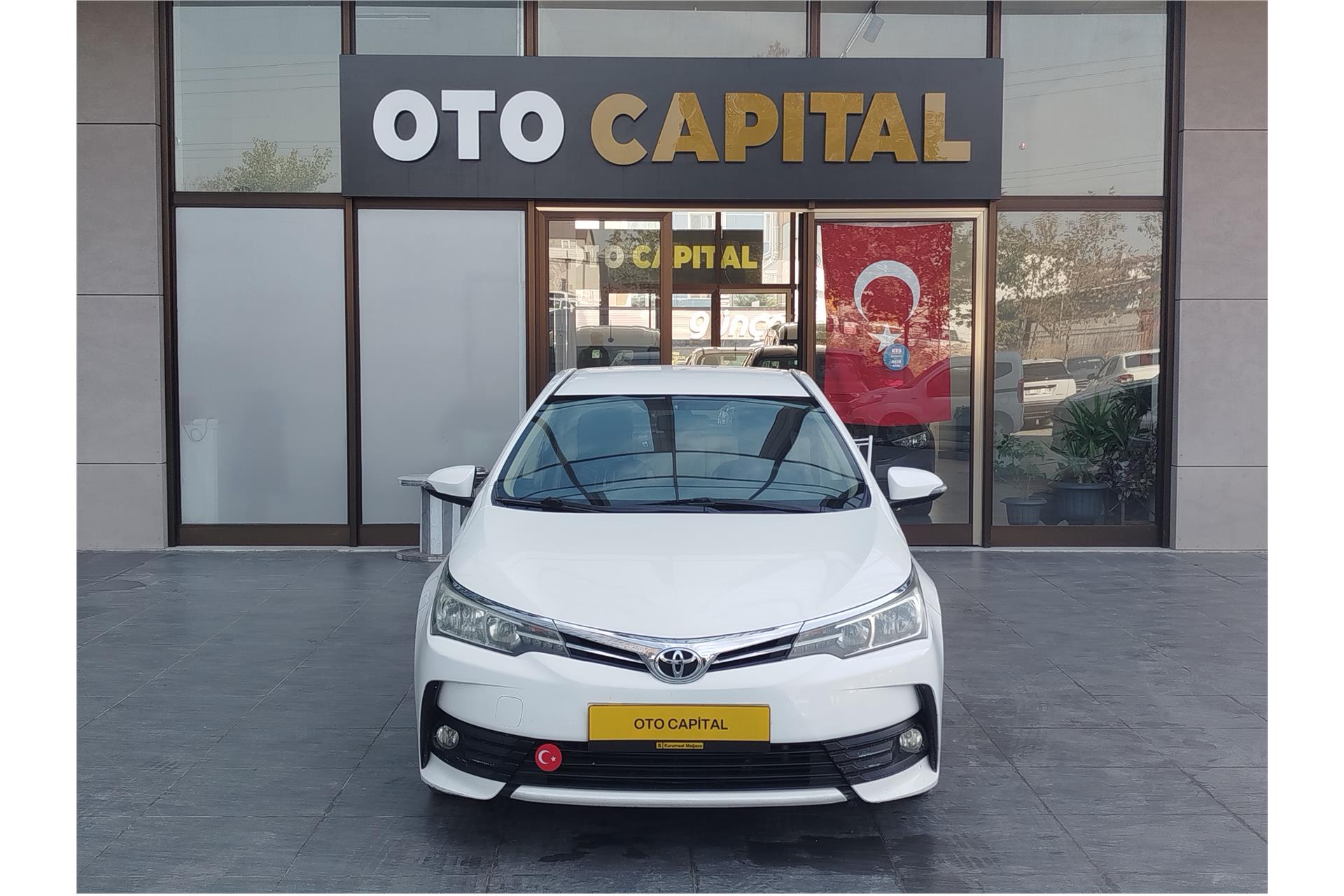 2017 Model Toyota Corolla 1,33 LİFE Manuel 92.000 km Benzin Sedan Binek Araç