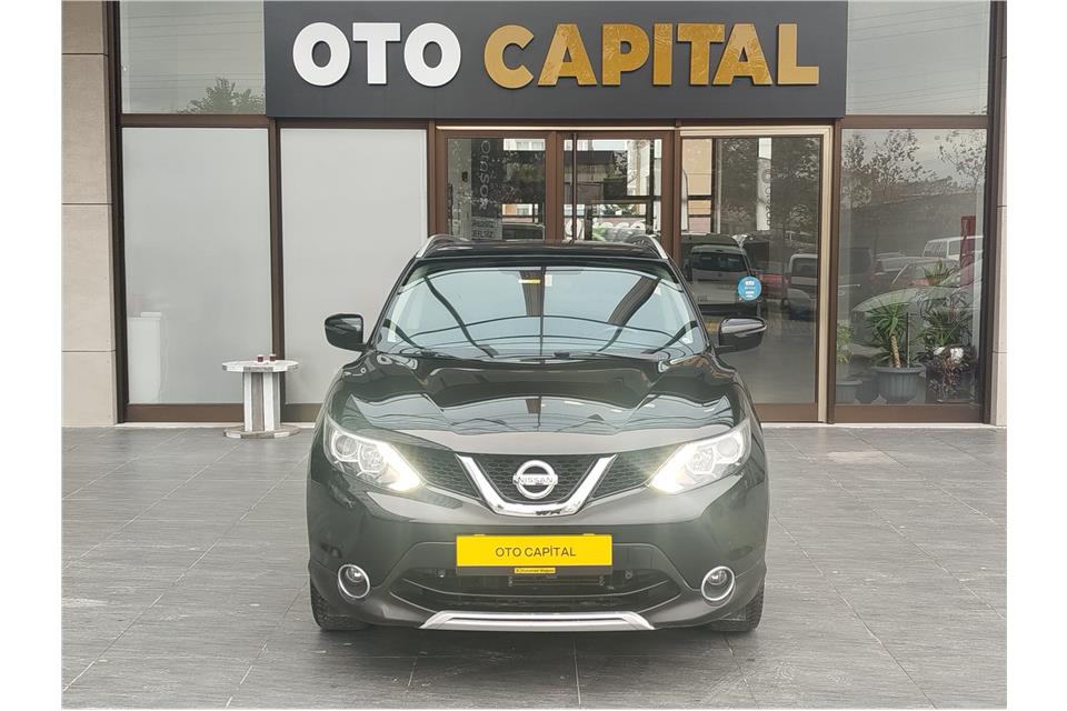 2017 Model Nissan Qashqai 1.6 dCi  Black Edition  Otomatik 138.000 km Dizel Hatchback 5 kapı
 Binek Araç