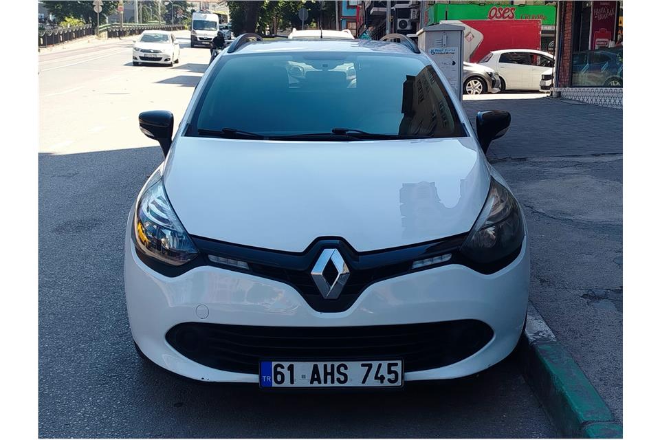 2016 Model Renault Clio 1.5 Dci sporttourer İcon Manuel 265.000 km Dizel Hatchback 5 kapı
 Binek Araç